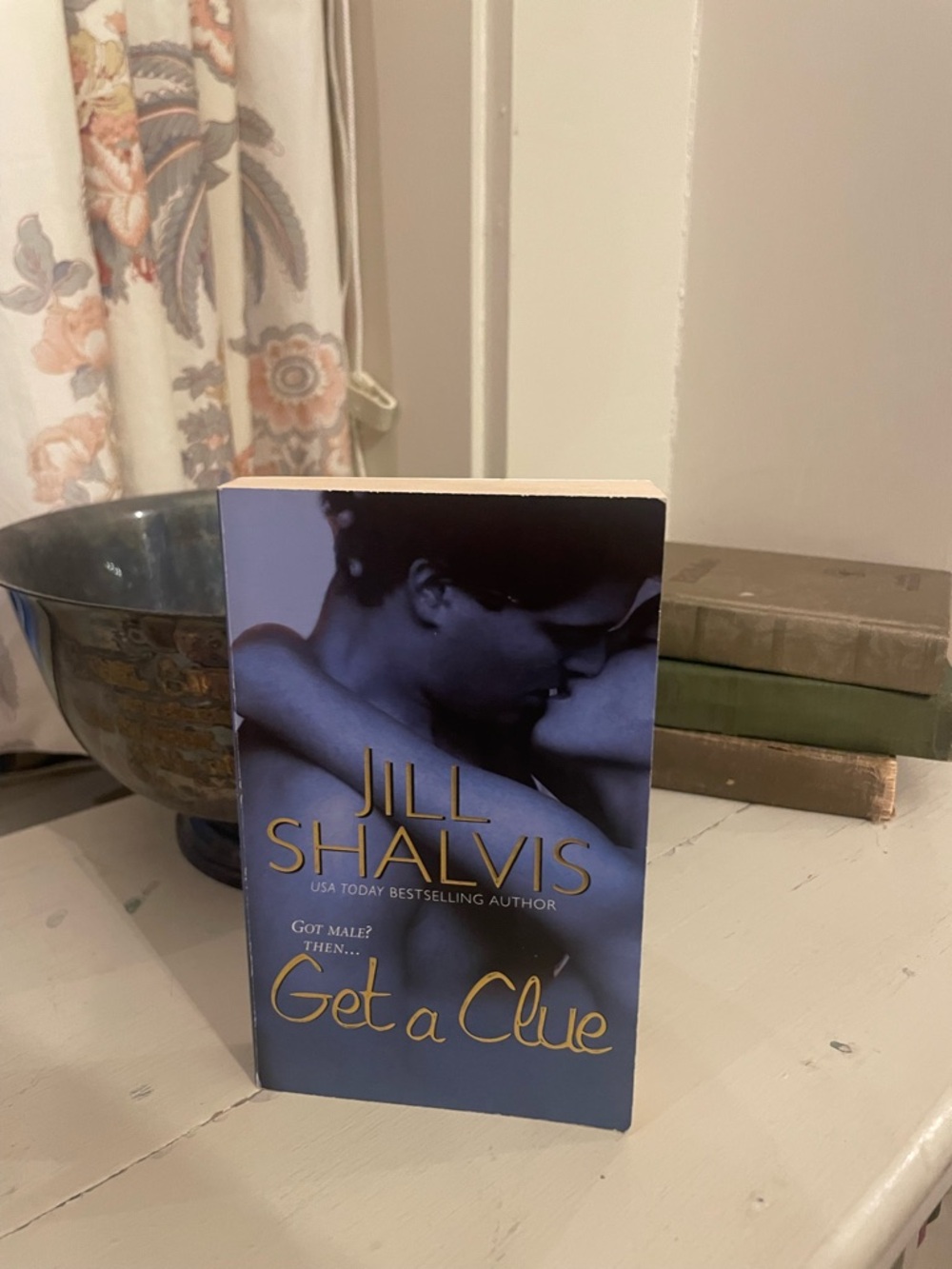 Get a Clue by Jill Shalvis - Blue Romance Paperback